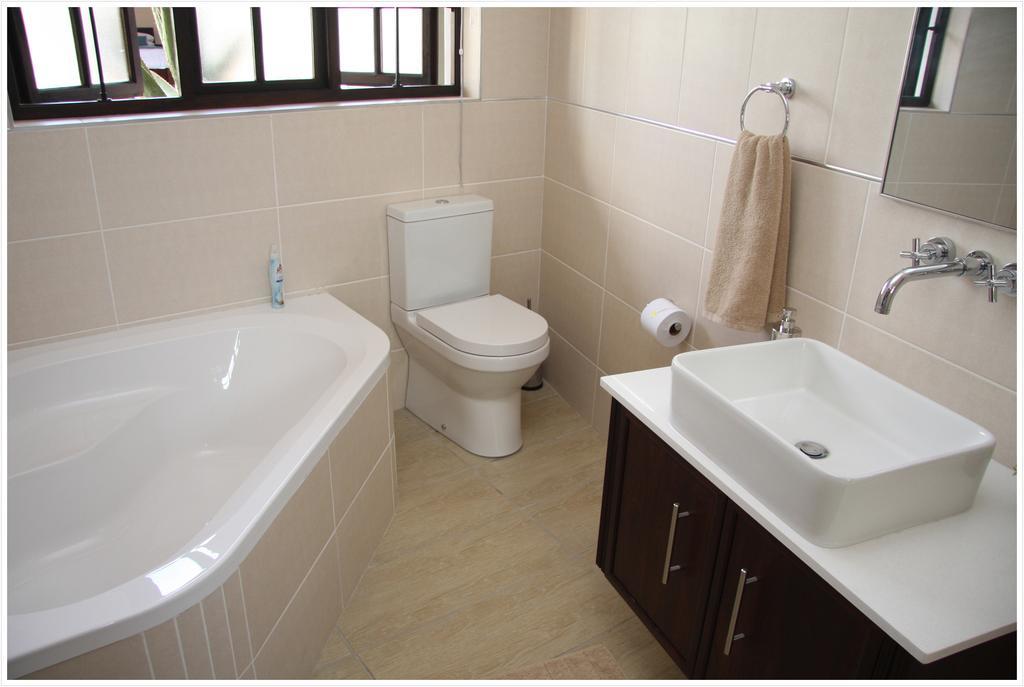 Be At Home Guesthouse Klerksdorp Quarto foto