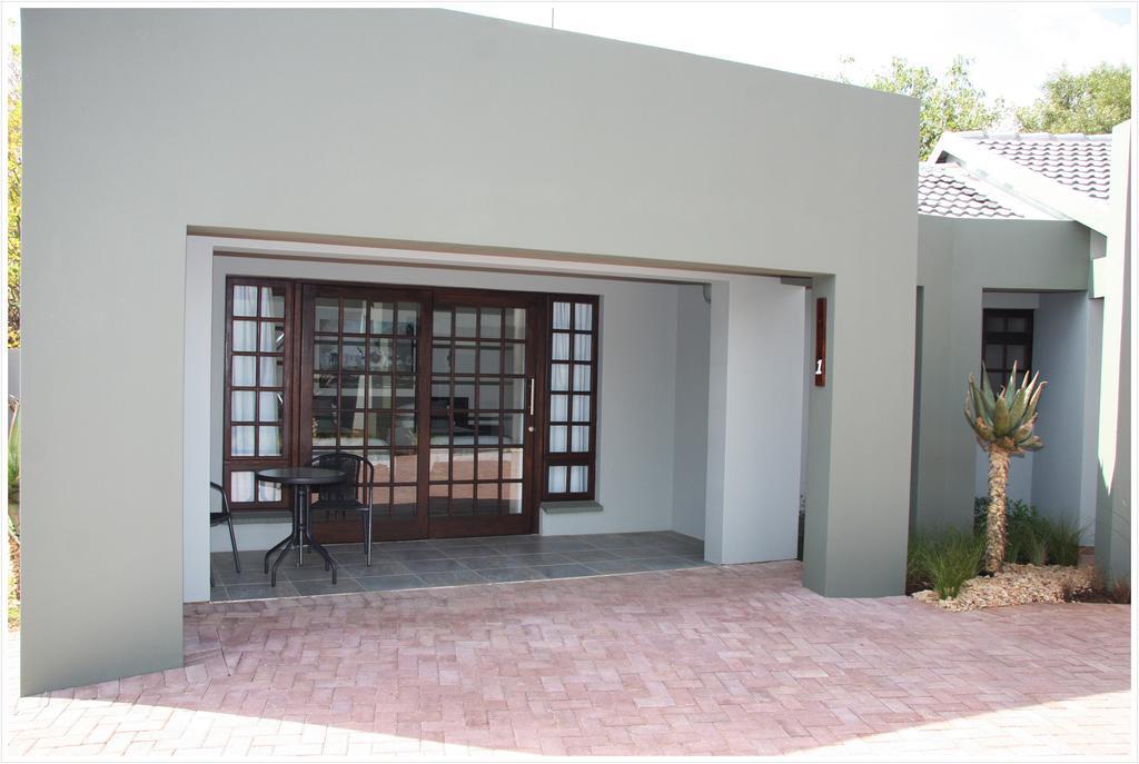 Be At Home Guesthouse Klerksdorp Quarto foto